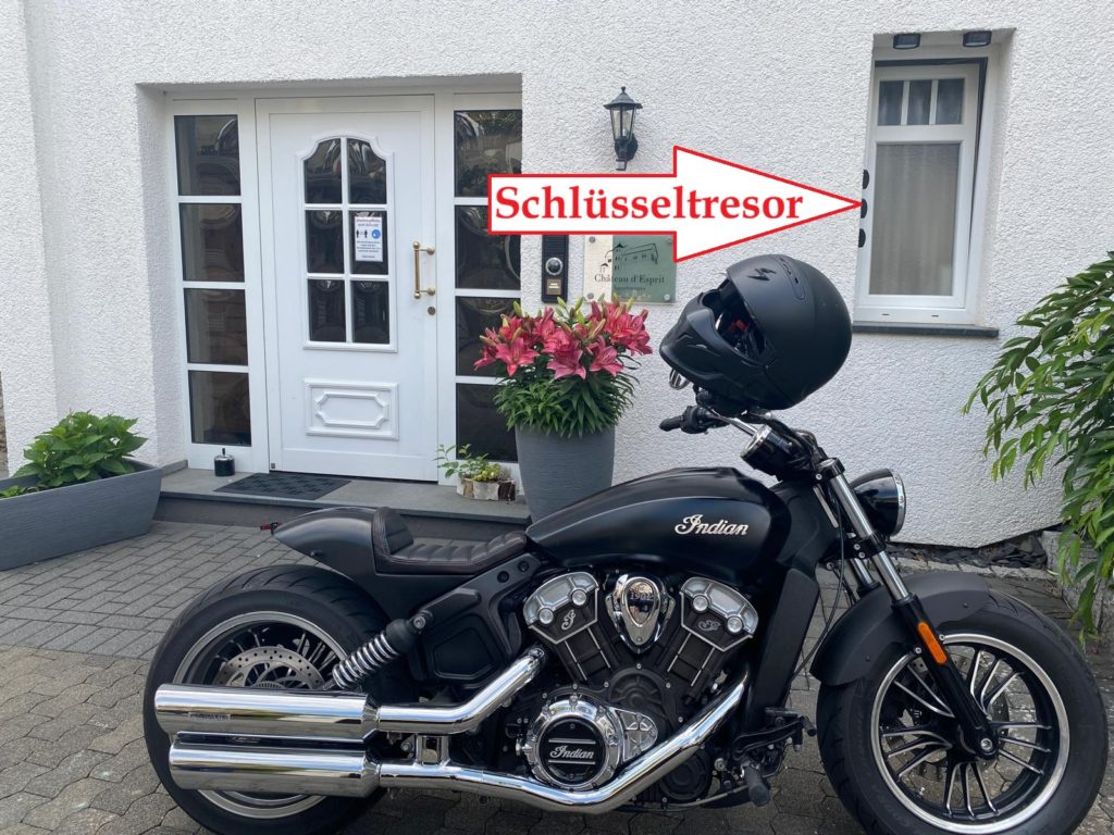 Château d'Esprit Check-In Schlüsseltresor